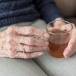 Accompagnement personne âgée isolée — présence et lien humain
